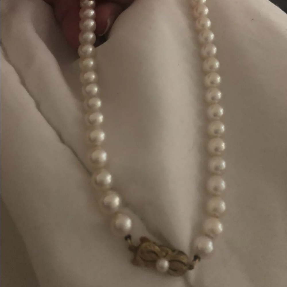 Mikimoto Akoya 7mm 15” Necklace 14K Gold Clasp